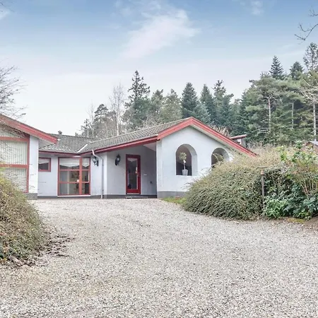 Three-bedroom In Tatil Evi Fåborg